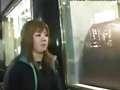 Penelope Cum aime les jouets et une grosse mamanporno bite noire
